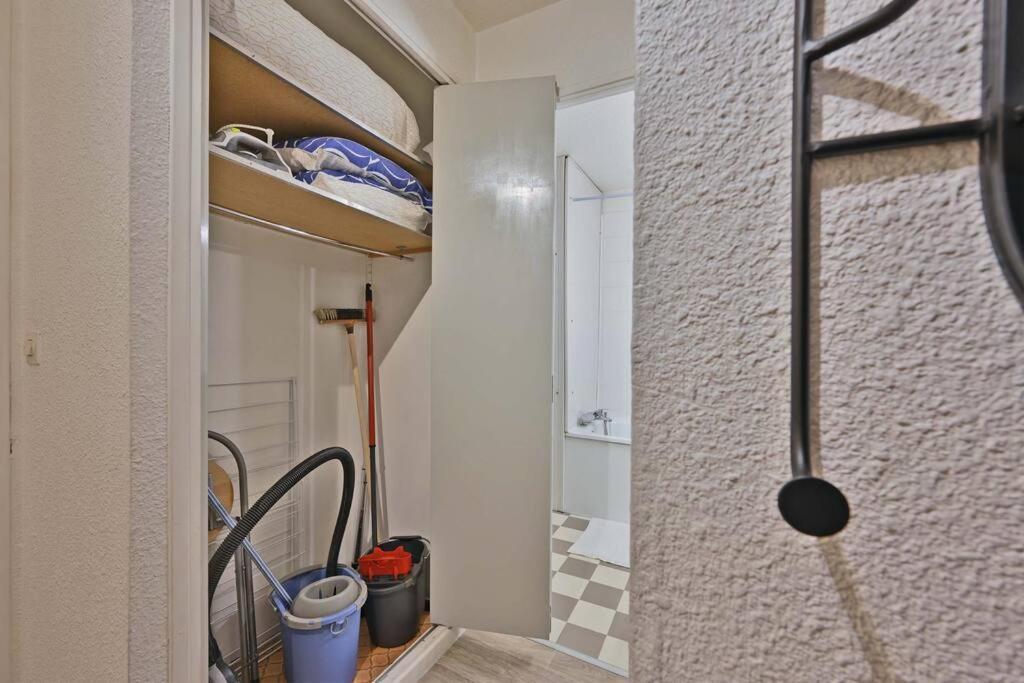 Les Comtadins - Parking Gratuit - Balcon - Clim Apartment Avignon Exterior photo